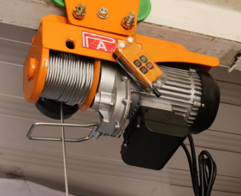 怎么使用微型電動葫蘆在狹窄空間內(nèi)吊運(yùn)重物